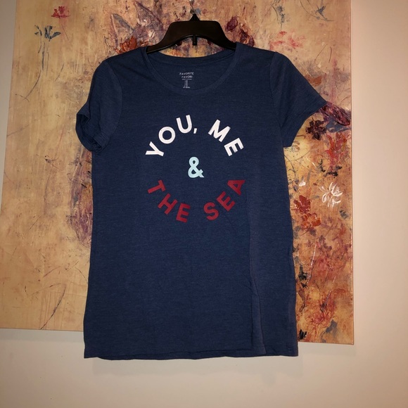 GAP tee! - Picture 1 of 3